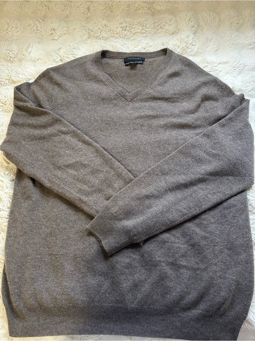 Men's V-Neck 100% Cashmere Sweater - Brown